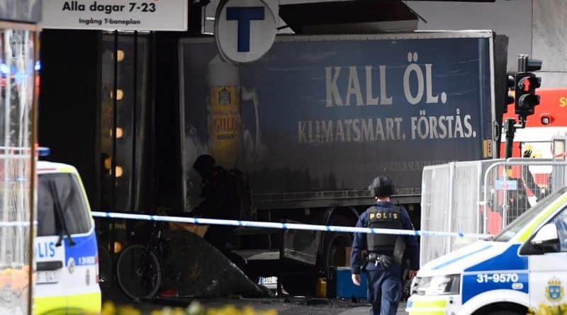 Происшествия: Подозреваемый в стокгольмском теракте признал свою вину