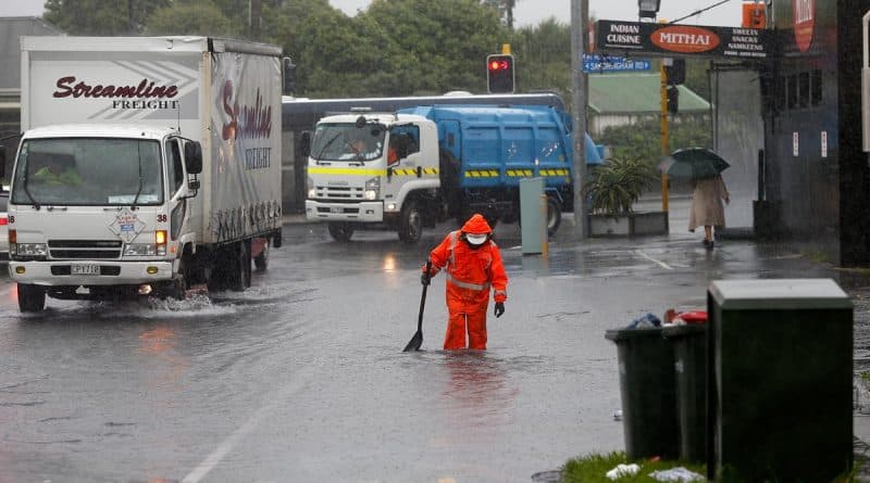 В мире: В Новой Зеландии бушует разрушительный циклон Кук