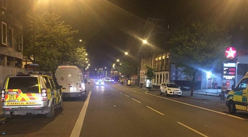 Посетители лондонского клуба получили ожоги лица "ядовитым веществом" 17042017 Происшествия: Посетители лондонского клуба получили ожоги лица "ядовитым веществом"