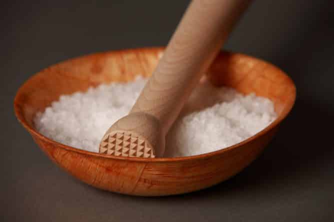 Здоровье и красота: Ежедневное употребление соли может привести к сердечным заболеваниям