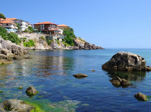 Путешествия: Болгария и Португалия могут стать отличными местами для отдыха британских туристов (фото)