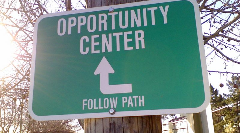 Общество: Безработица в Великобритании достигла самого низкого уровня за 42 года