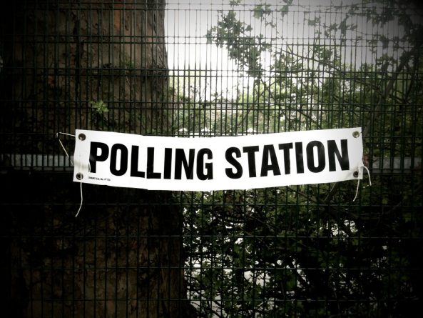 Политика: Парламентские выборы 2017: Как и когда зарегистрироваться?