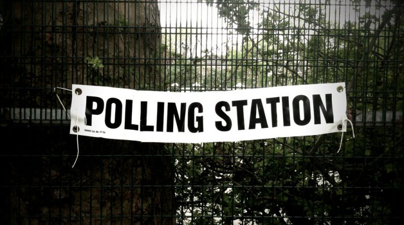 Политика: Парламентские выборы 2017: Как и когда зарегистрироваться?