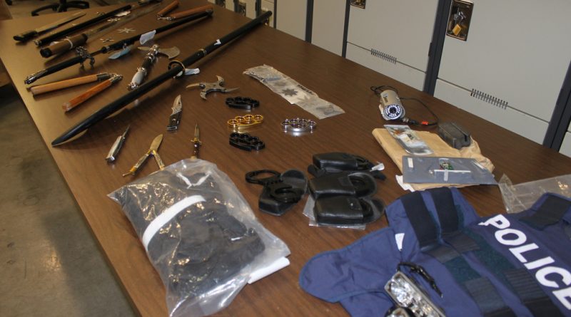 Общество: У британских школьников отобрали тысячи единиц оружия