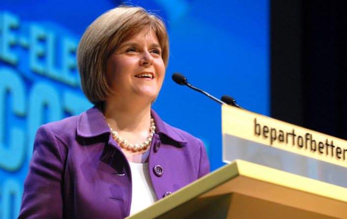 Политика: Шотландия будет добиваться референдума вне зависимости от итогов выборов