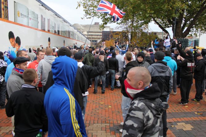 Общество: В Британии усилились националистические настроения после теракта