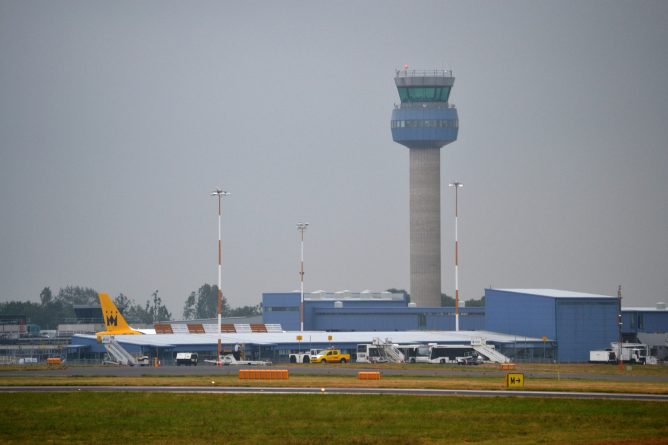 Технологии: Аэропорт London City первым в Британии установит систему дистанционного управления воздушным траффиком