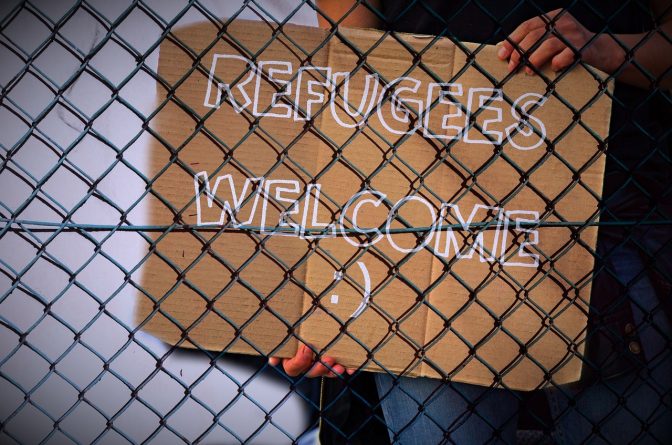 Политика: Либерал-демократы хотят принять еще 50 тысяч беженцев из Сирии