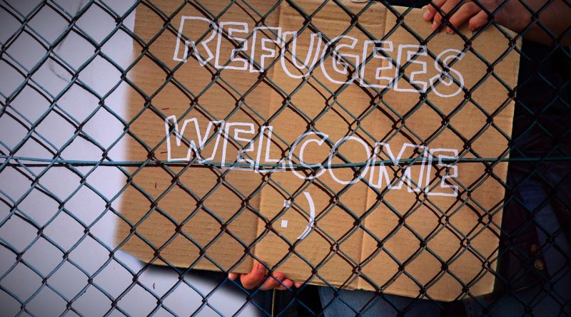 Политика: Либерал-демократы хотят принять еще 50 тысяч беженцев из Сирии