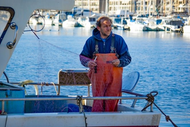 Закон и право: Лондон пообещал рыбакам сохранить их права после Brexit