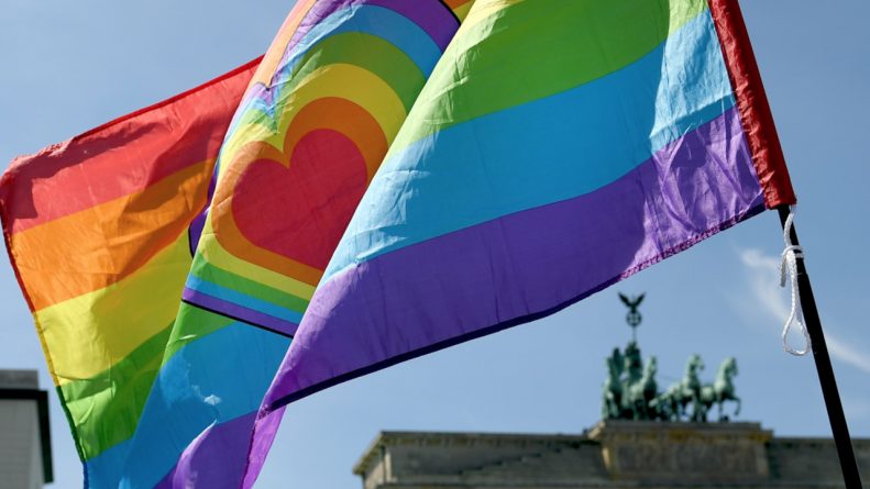 Без рубрики: Германия может узаконить однополые браки