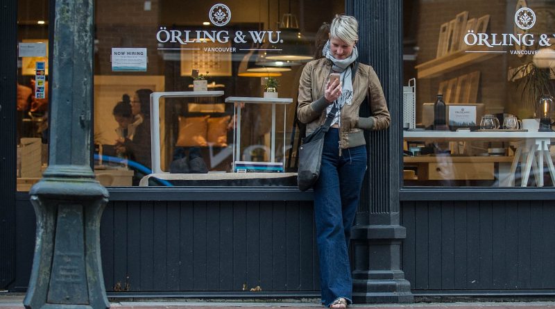 Путешествия: В ЕС отменили мобильный роуминг