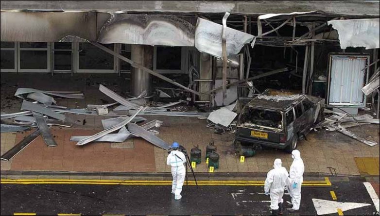 Общество: 10 лет назад двое смертников совершили теракт в аэропорту Глазго