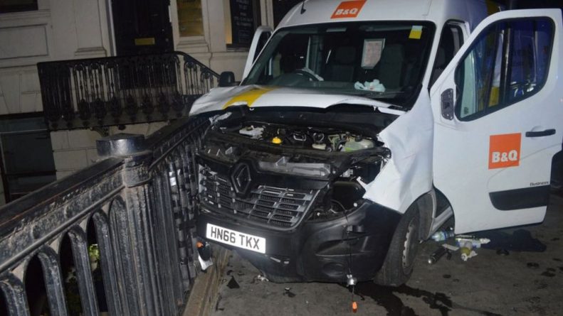 Происшествия: Лондонским террористам не хватило денег на более тяжелый грузовик 