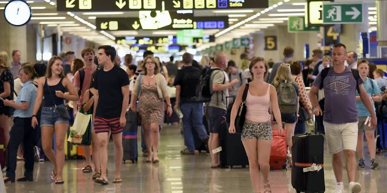 Без рубрики: В аэропортах Ибицы и Мальорки вводится сухой закон