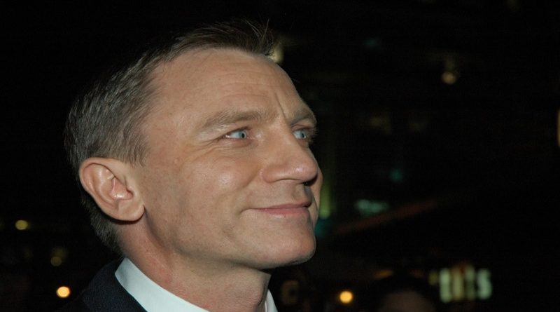 Знаменитости: «Джеймс Бонд» вернется к зрителям в 2019 году