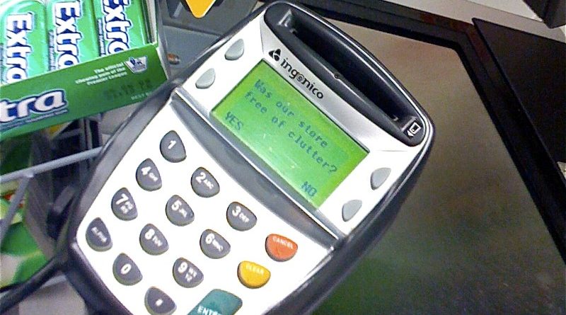 Закон и право: Мошенники нашли новый способ обчистить держателей банковских карт