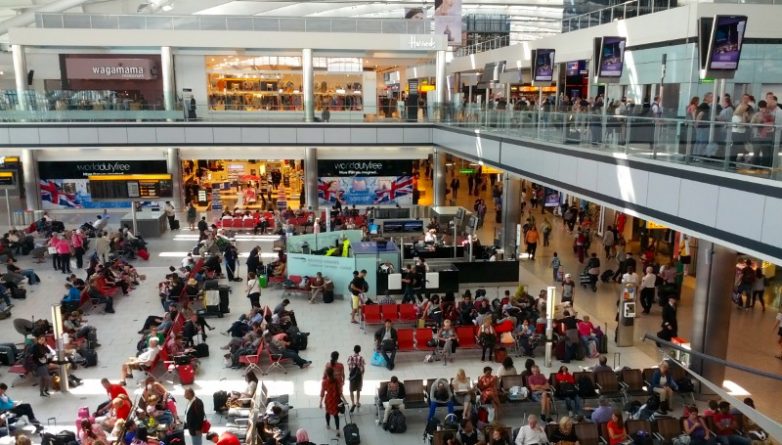 Общество: Диспетчеры в панике: британские аэропорты перегружены