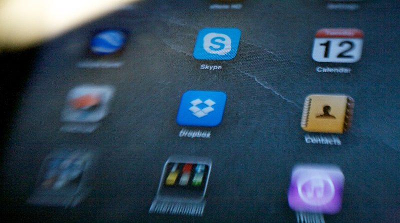 Технологии: Британцы смогут получить консультацию врача через скайп