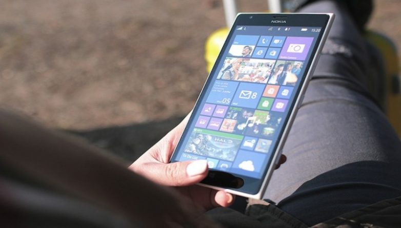 Технологии: Nokia представил новый смартфон на базе Android