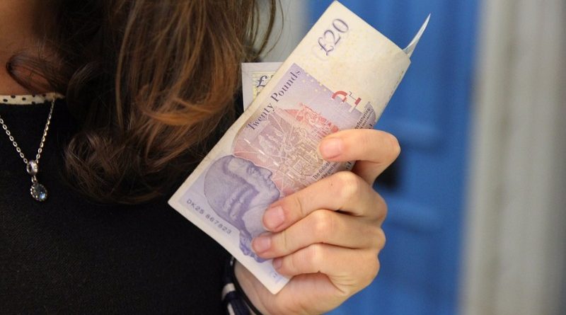 Кому положено пособие и в каком размере 24082017 Закон и право: Кому положено пособие и в каком размере