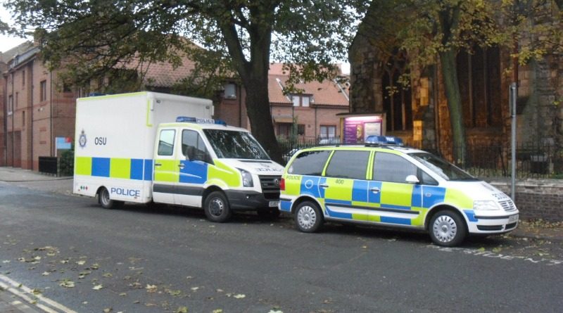 Происшествия: Для задержания подозреваемого пришлось перекрыть улицу и эвакуировать жильцов