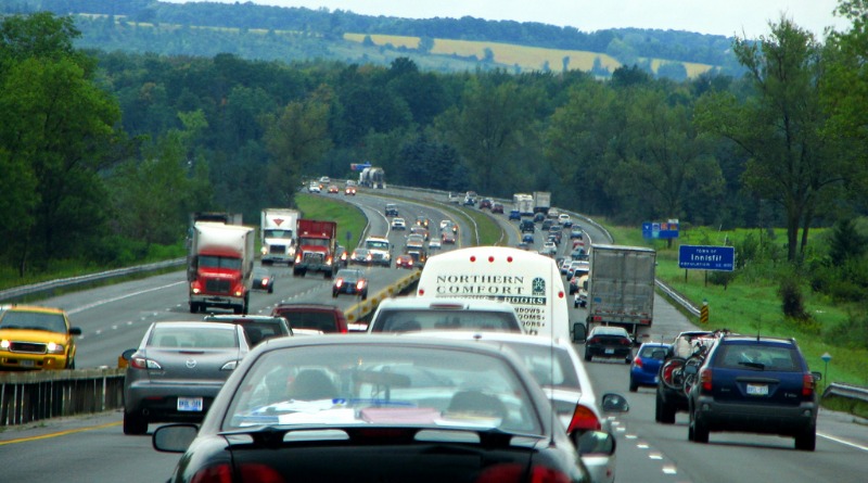 Общество: Навесы защитят британцев от автомобильных выхлопов