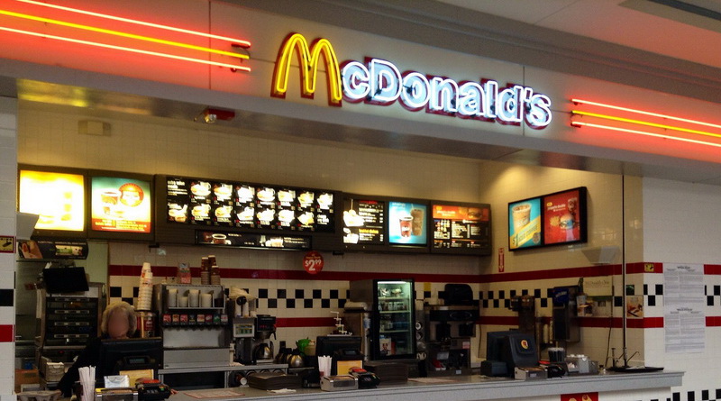 Бизнес и финансы: Сотрудники британского McDonald's впервые выйдут на забастовку