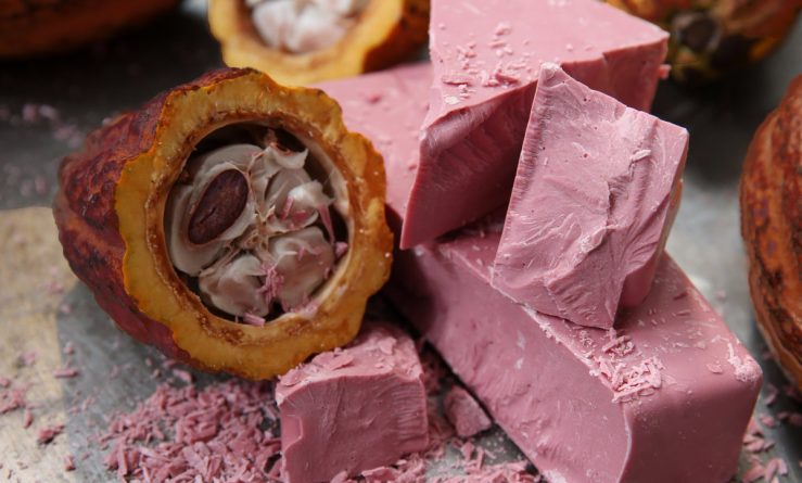В мире: Ученые придумали розовый шоколад