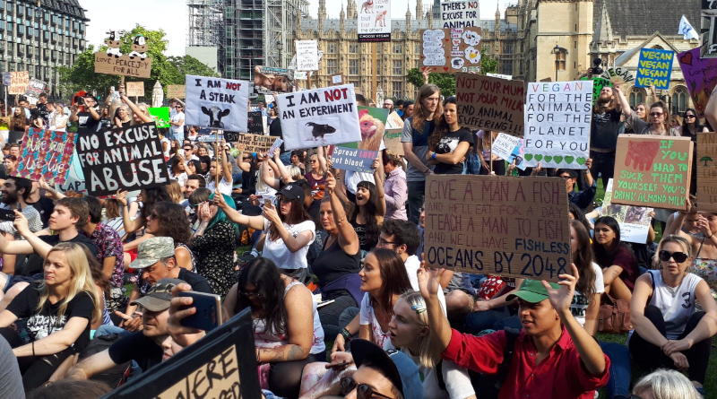 Общество: Лондонские веганы устроили очередной марш