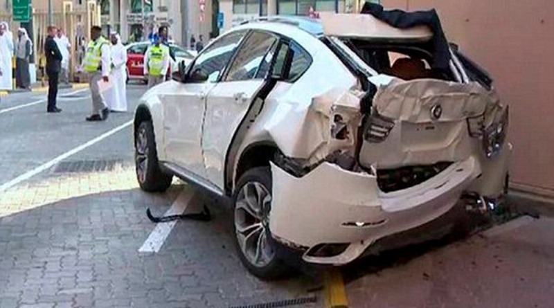 Происшествия: Женщина-водитель не успела затормозить и рухнула вместе с машиной с шестого этажа парковки