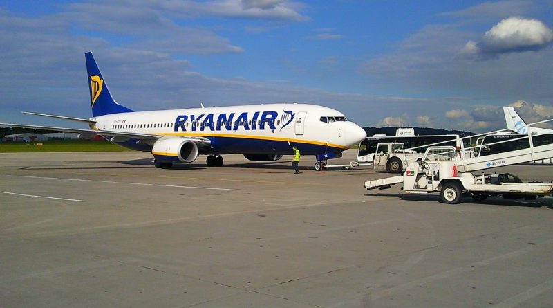 Путешествия: Еще 400 тысяч пассажиров Ryanair ожидают отмены рейсов