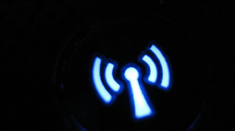 Общество: Любое Wi-Fi-устройство может стать легкой добычей хакеров