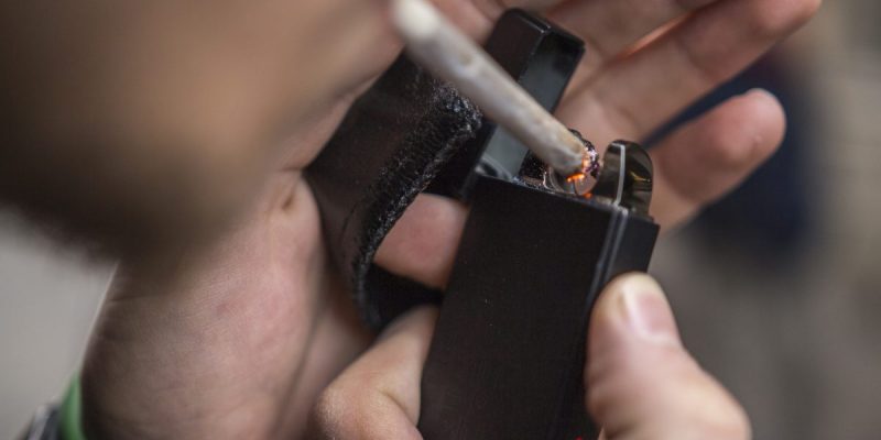 Общество: Табачные компании обяжут открыть правду о вреде курения 