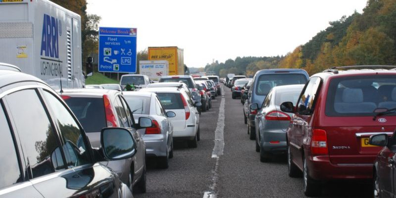 Общество: Страна за год теряет более £9 млрд из-за пробок на дорогах