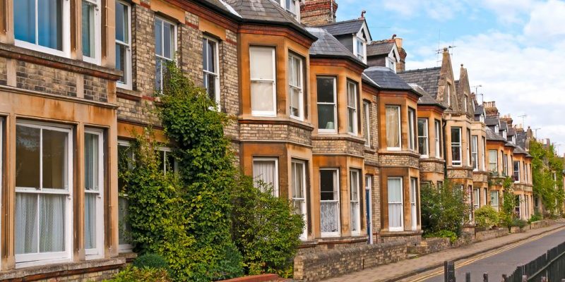 Недвижимость: Великобритания на пути к преодолению жилищного кризиса