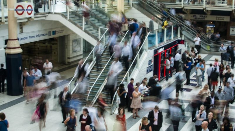Общество: У жителей Лондона наименьший располагаемый доход в Великобритании