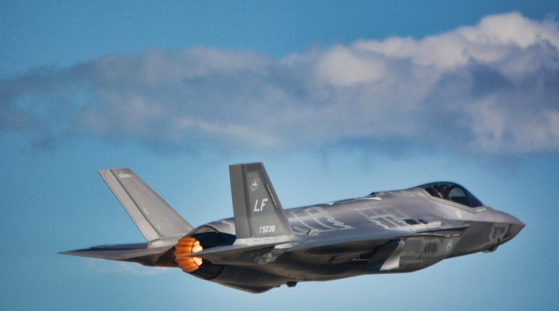 Brexit осложнил перевооружение британской армии 15102017 Бизнес и финансы: Brexit осложнил перевооружение британской армии