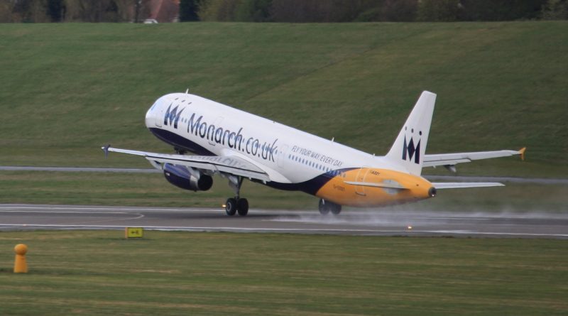 Банкротство Monarch Airlines продолжает создавать проблемы 04102017 Бизнес и финансы: Банкротство Monarch Airlines продолжает создавать проблемы