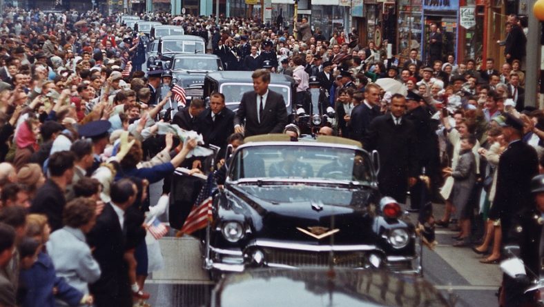 В мире: Правительство США обнародовало 2800  материалов об убийстве Джона Кеннеди