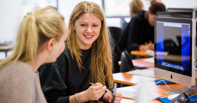 Общество: Лондонская школа для девочек станет "инкубатором" для будущих предпринимателей