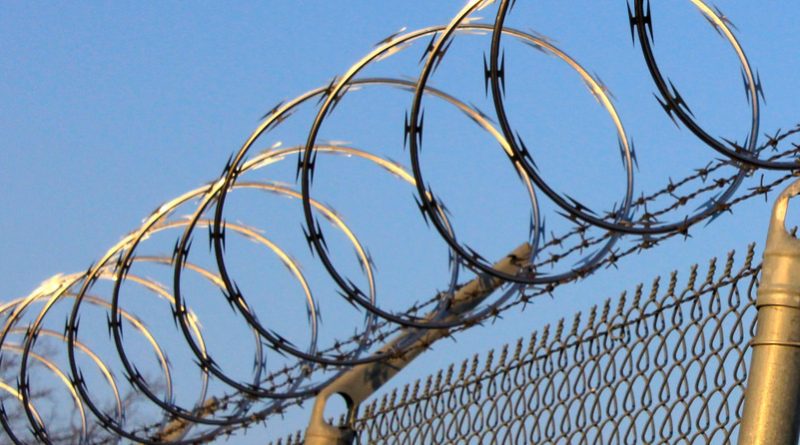 Убийца экс-офицера Королевского флота проведет в тюрьме 27 лет 01112017 Закон и право: Убийца экс-офицера Королевского флота проведет в тюрьме 27 лет