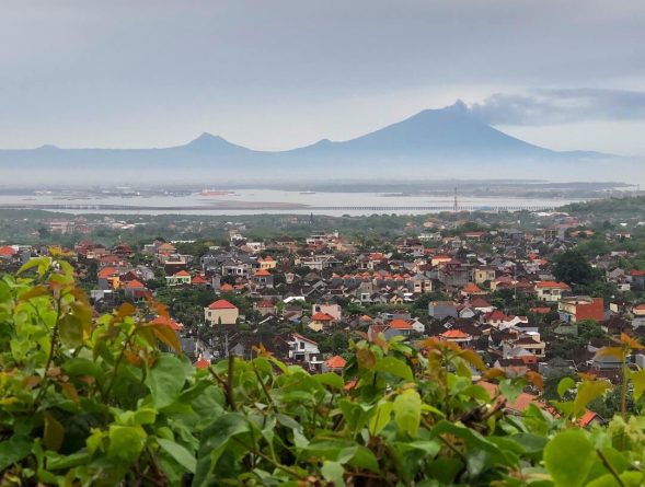 Происшествия: На Бали новое извержение вулкана