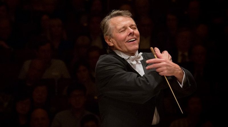 Известный дирижер приносит извинения за свои сексистские высказывания 25112017 Знаменитости: Известный дирижер приносит извинения за свои сексистские высказывания