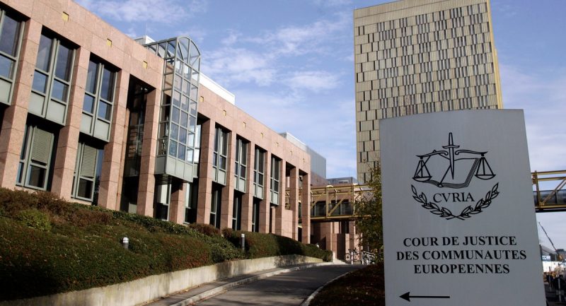 Политика: Европейский суд сможет влиять на законодательство Великобритании после Brexit
