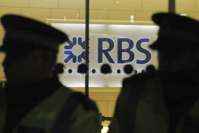 Бизнес и финансы: Шотландский банк обвинили в высокомерии