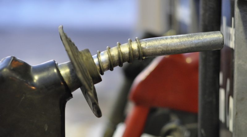 Бизнес и финансы: Британцам рекомендуют приготовиться к росту цен на бензин