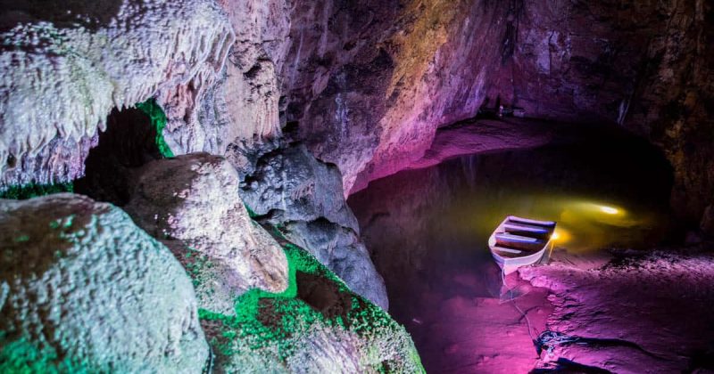 Галерея: Самые красивые места Британии: пещеры Вуки-Хоул