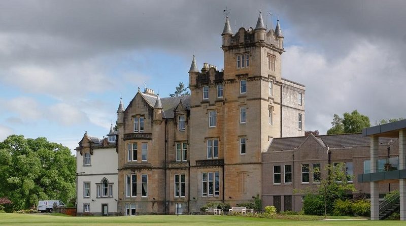 Пожар в отеле Шотландии: двое погибших 18122017 Без рубрики: Пожар в отеле Шотландии: двое погибших